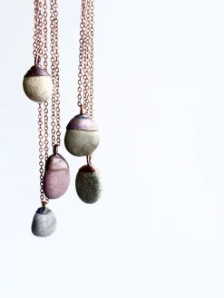Beach pebble necklace | Raw stone necklace