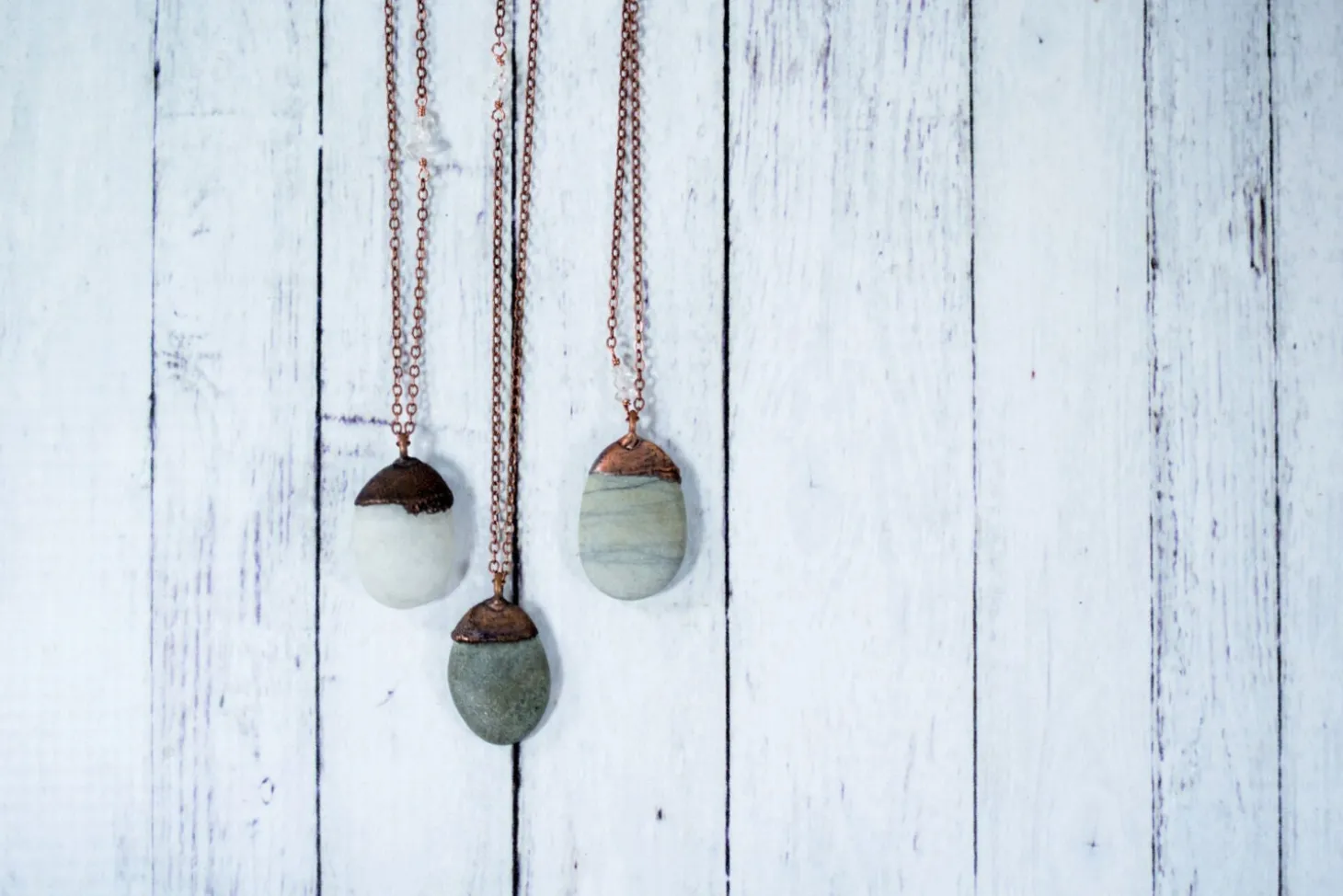 Beach pebble necklace | Raw stone necklace