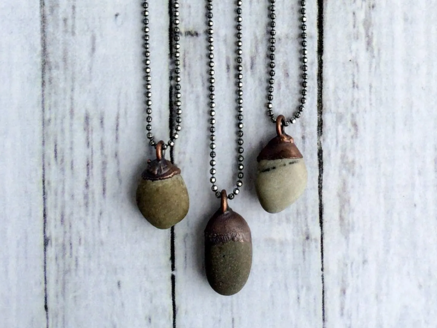 Beach pebble necklace | Stone necklace