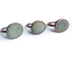 Beach pebble ring | Organic stone stacking ring