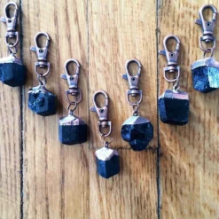 Black tourmaline keychain | Raw crystal keychain | Tourmaline crystal key clip | Schorl keychain | Fathers Day | Gift for dad