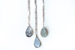 Druzy droplet necklace | Druzy crystal necklace