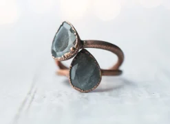 Labradorite feldspar ring | Organic stone stacking ring