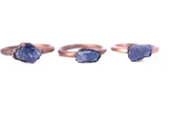 Raw tanzanite ring | Stone stacking ring