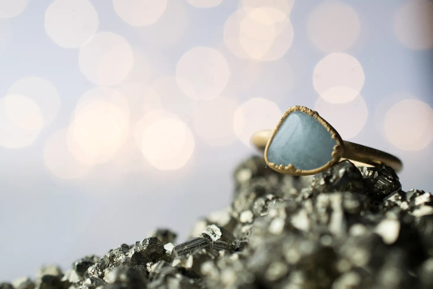 SALE Gold Aquamarine crystal ring | Raw aquamarine ring